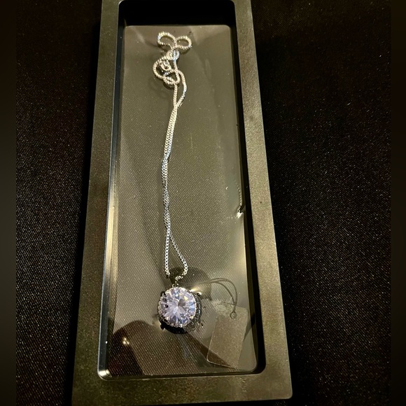 Brand New 18k 10.00CT Moissanite Diamond pendant - Picture 7 of 10